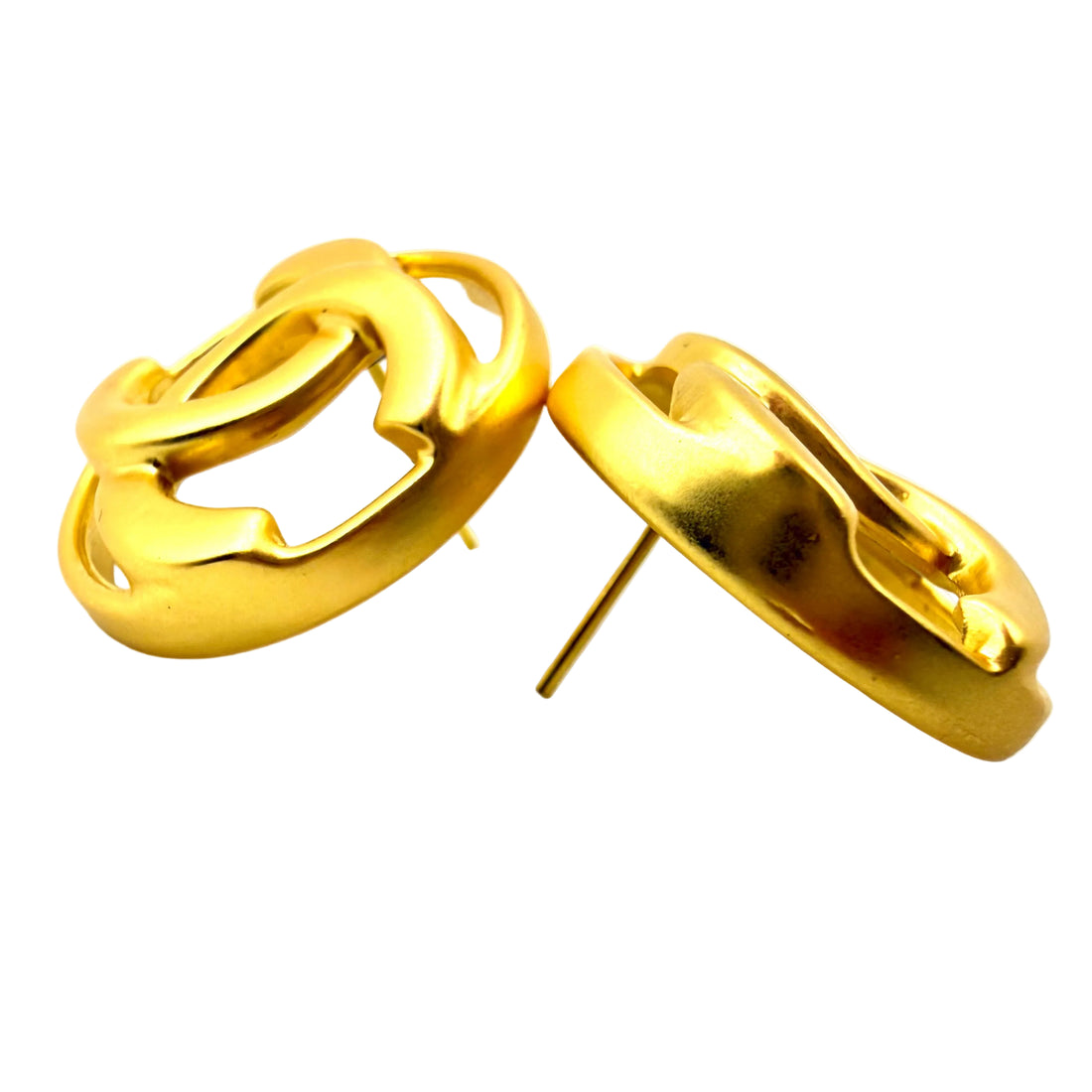REPURPOSED BUTTON JULIETTE STUDS