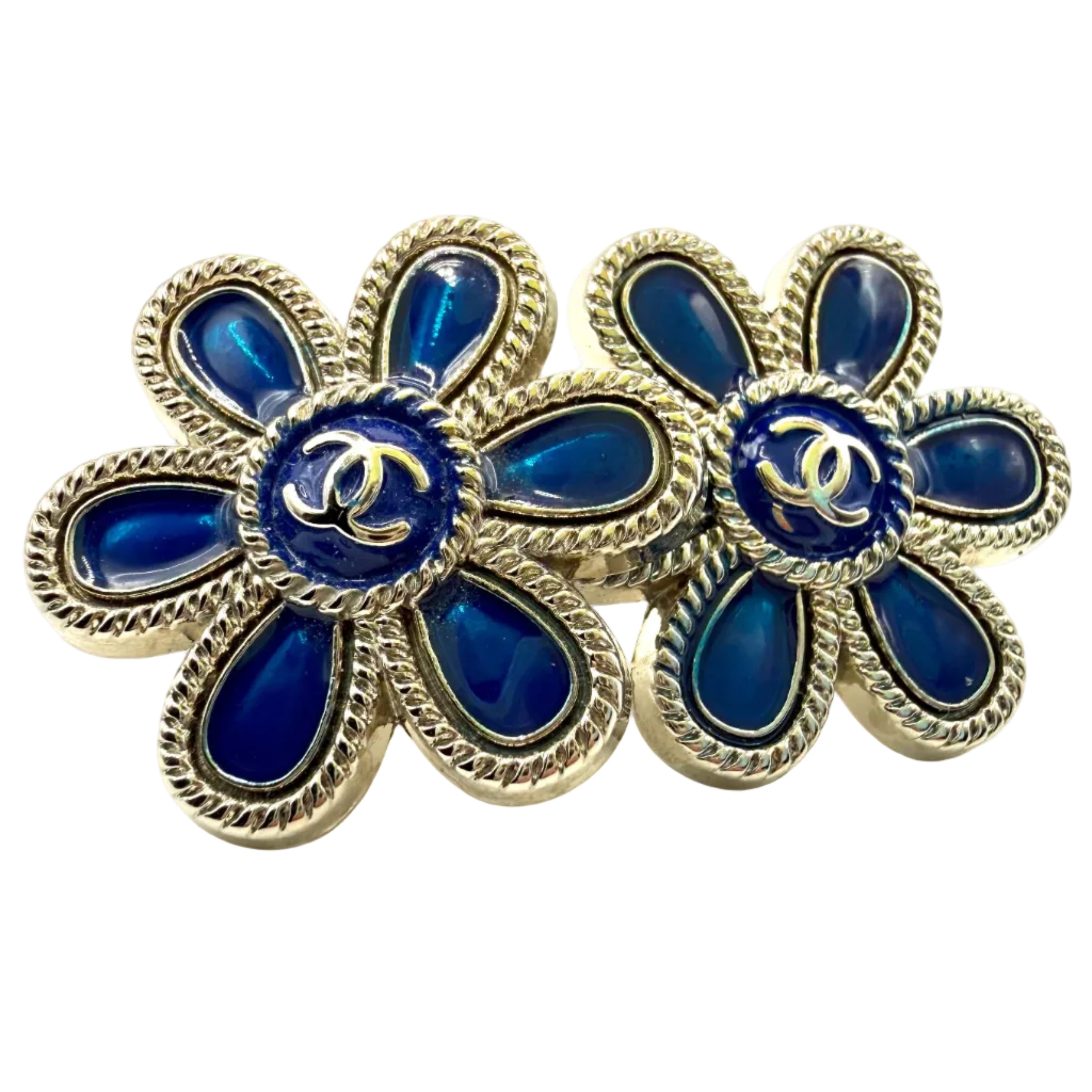 REPURPOSED BUTTON BLUE DAISY STUDS