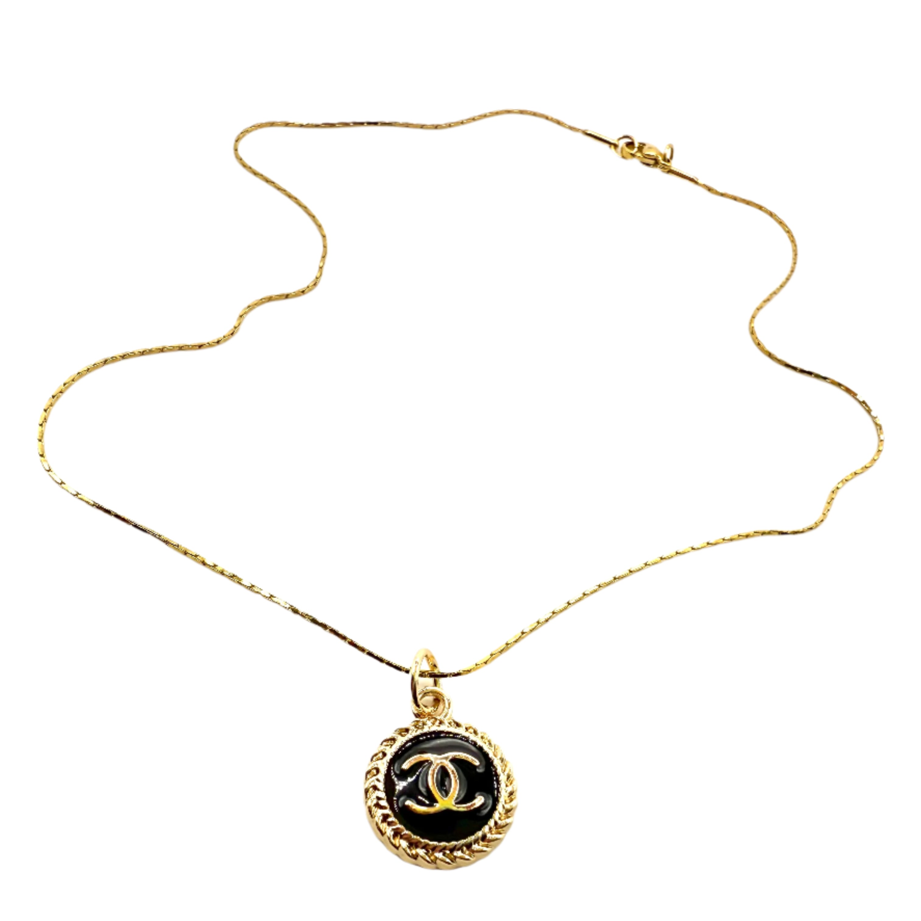 REPURPOSED CHARM SMALL BLACK/GOLD NECKLACE