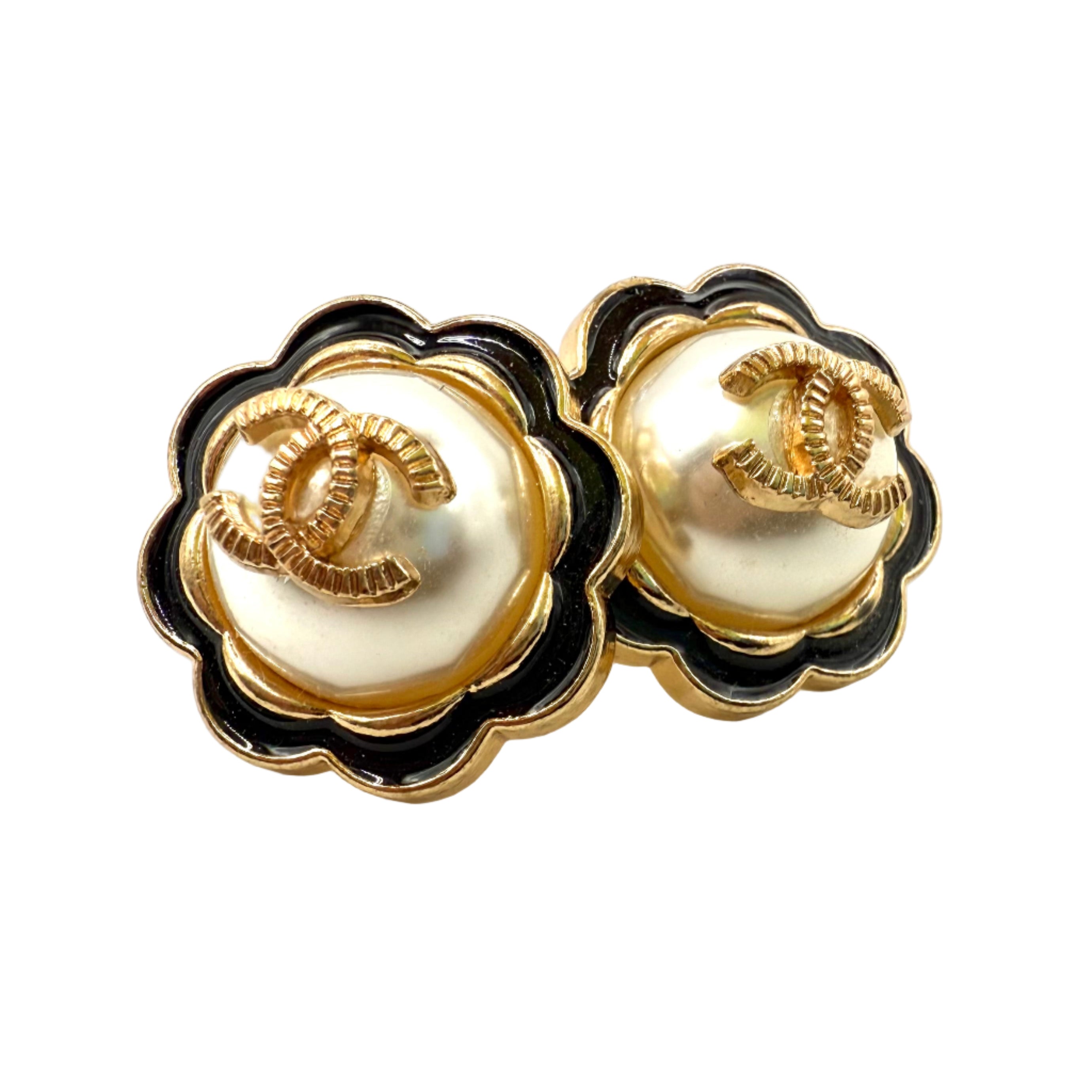 REPURPOSED BUTTON MALLORY STUDS