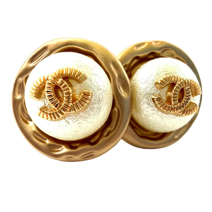 REPURPOSED BUTTON EMILIA STUDS