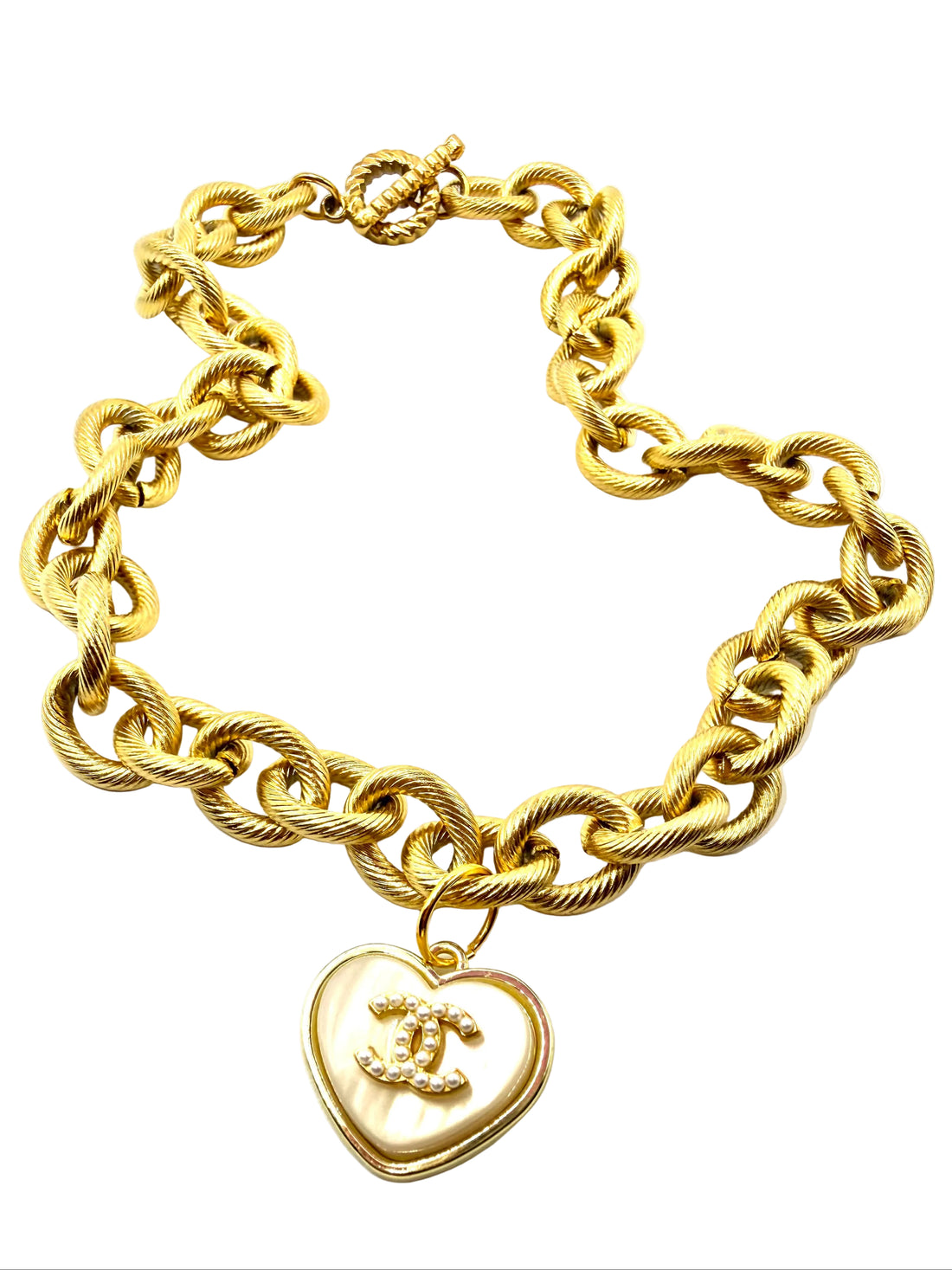 REPURPOSED FAUX PEARL HEARD CHARM CHUNKY GOLD CHAIN NECKLACE