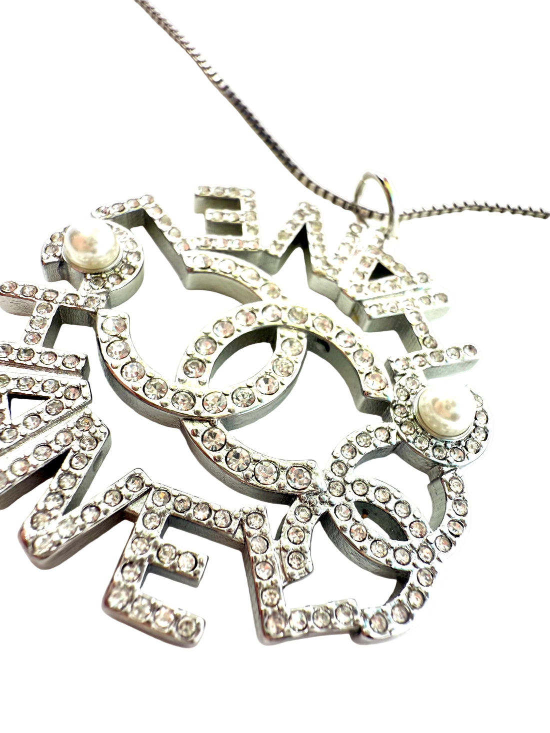 REPURPOSED SILVER STONE/PEARL CHARM 16” NECKLACE