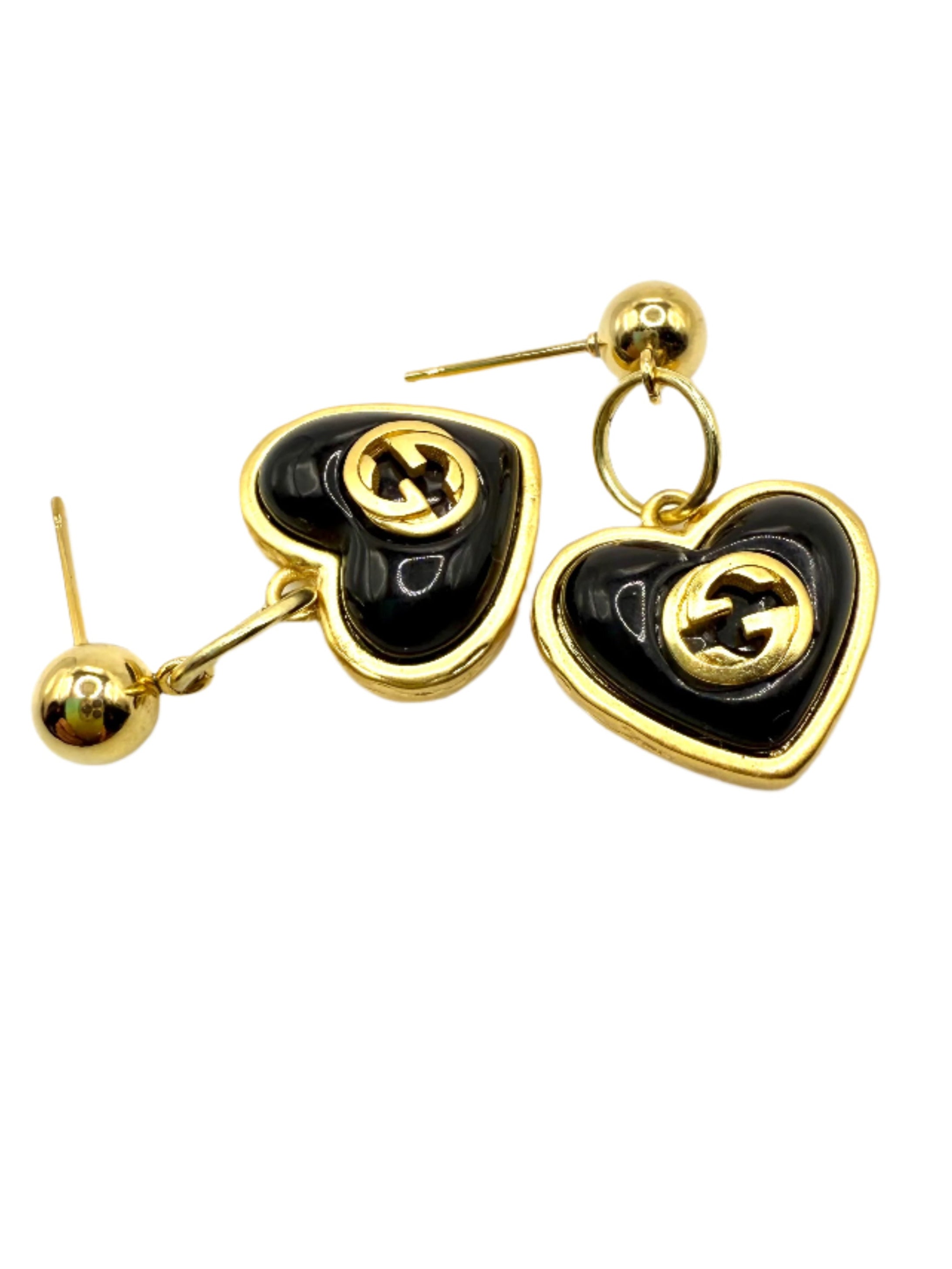 REPUROSED CHARM BLACK HEART EARRINGS
