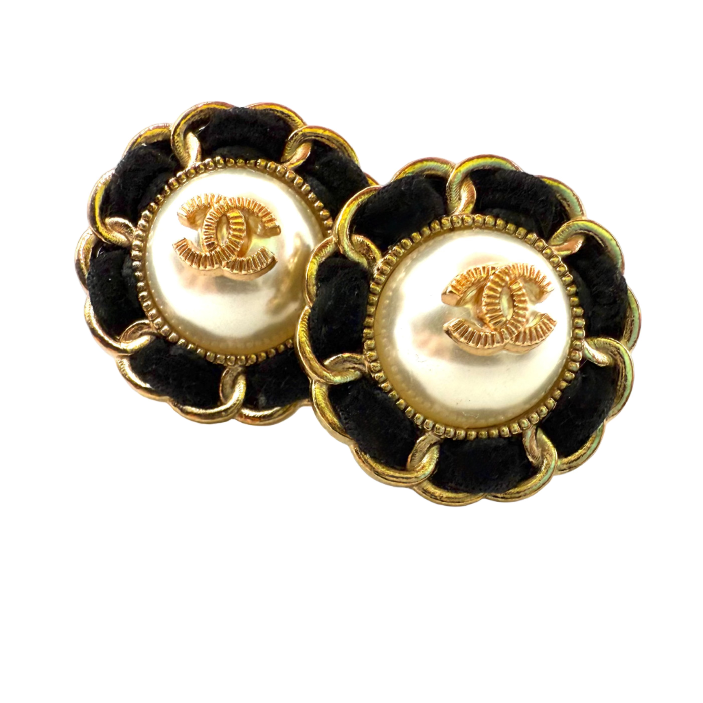 REPURPOSED BUTTON BLACK JOEY STUDS