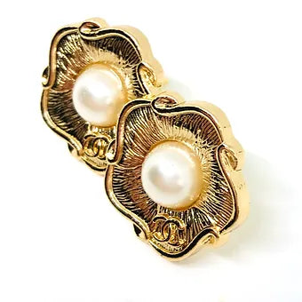 REPURPOSED BUTTON RUTH STUDS