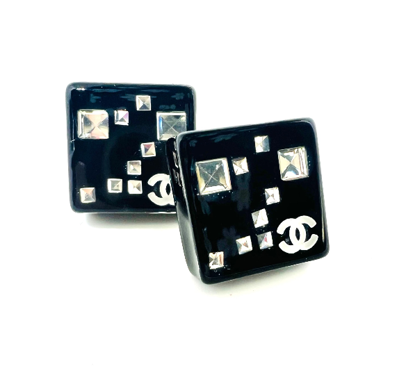 REPURPOSED BUTTON BILLIE STUDS