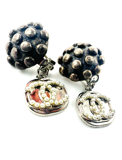 VERY VINTAGE 100 CLIP ONS